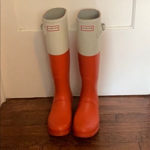 Hunter rain boots. Size UK 7/EU 40/41/US 9F/8M.
